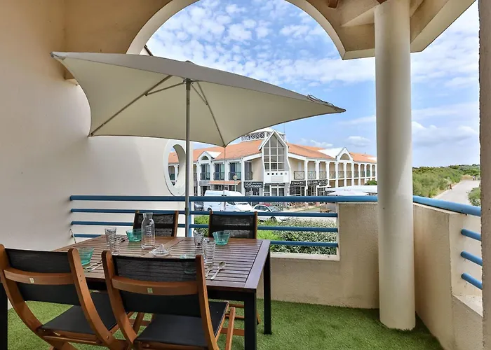 Un Balcon A La - Vue Sur *